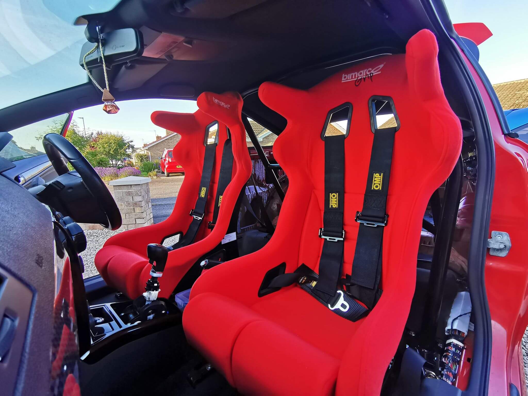 Astra-mk5-Bimarco-Grip-red-bucket-seats-