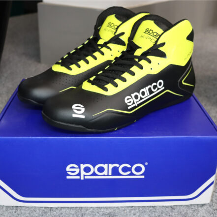 Go Bold or Go Home: The Ultimate Yellow Gear Combo for Karting Style and Safety