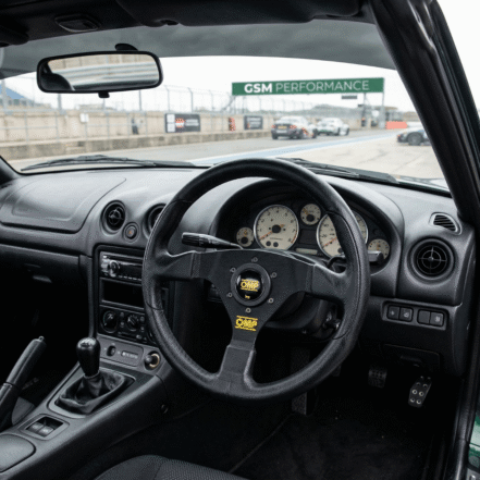 Steering wheel and boss kit for the Mazda MX5 Mk2